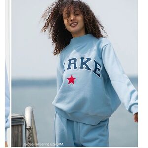 PARKE Light Blue Sweatshirt for Women -New
Never Worn